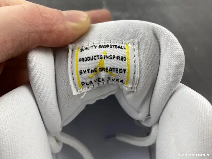 Rep Husky Yellow Air Low WMNS Jordan 11 Snakeskin AH7860-107 0602